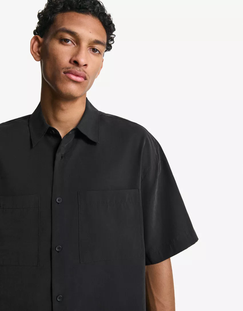 Cămașă cu mâneca scurtă BERSHKA, negru