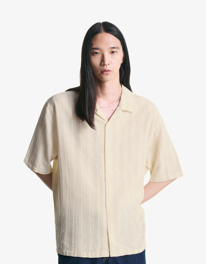 Cămașă cu mâneca scurtă BERSHKA, crem