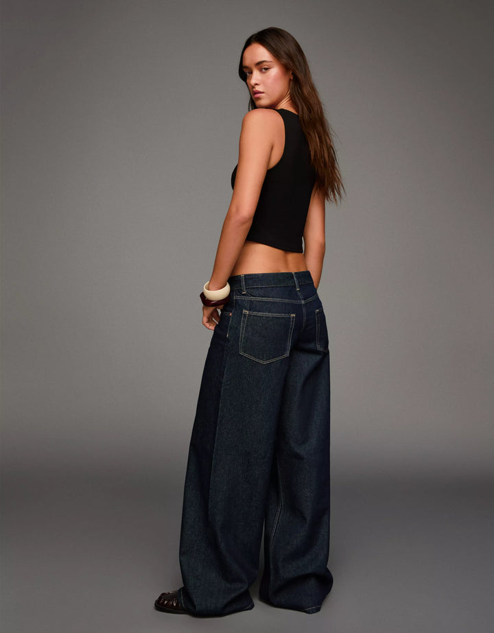 Top BERSHKA, negru