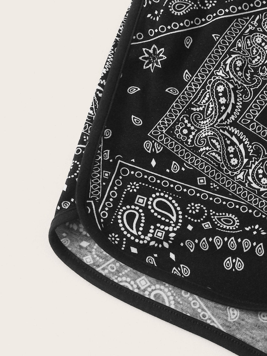 Pantaloni scurți SHEIN, negru