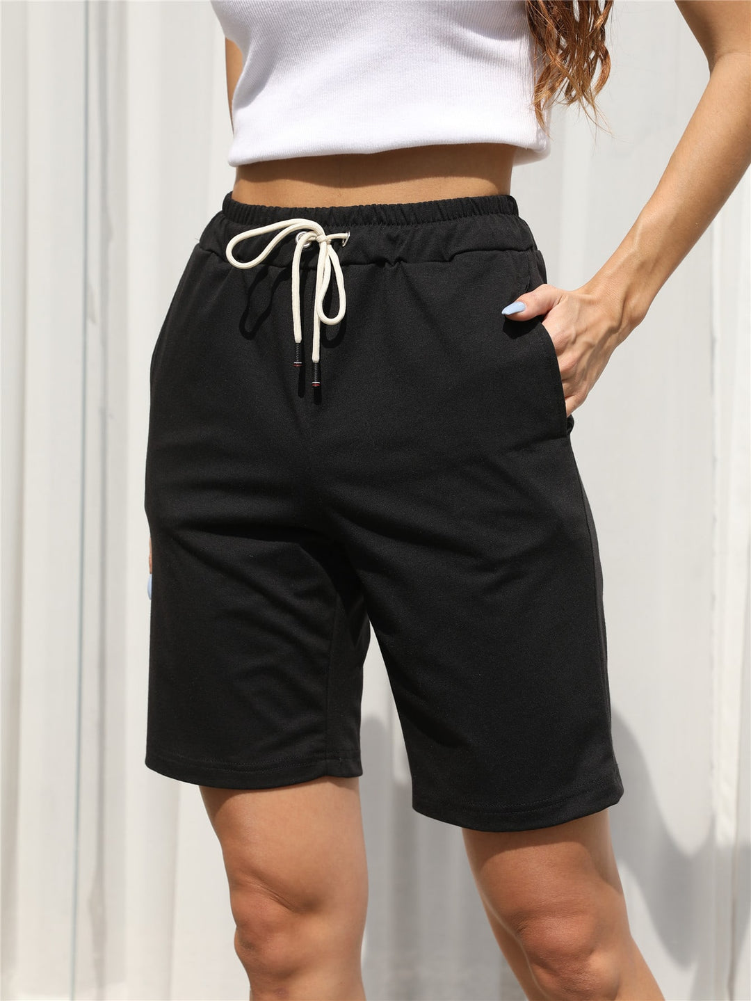 Pantaloni scurți SHEIN, negru