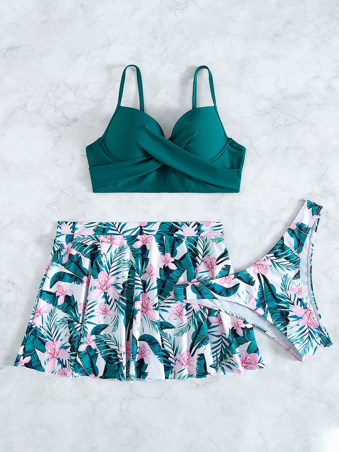 Set costum de baie SHEIN, mix culori