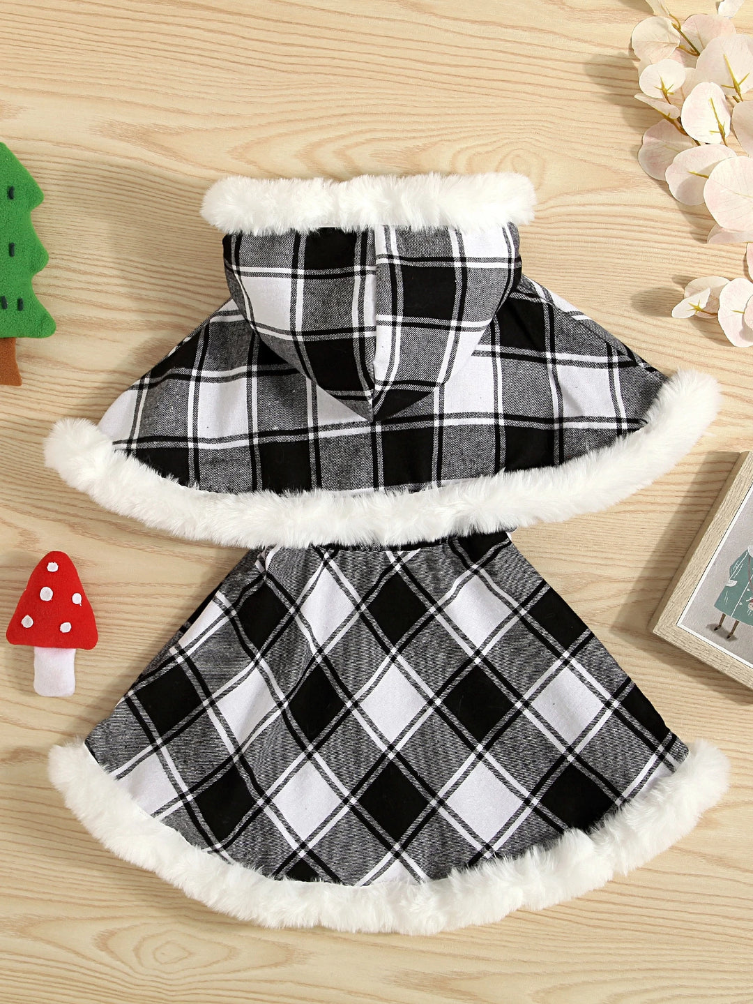 Set rochie și poncho SHEIN, mix culori