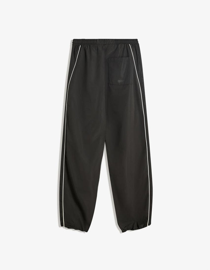 Pantaloni BERSHKA, negru