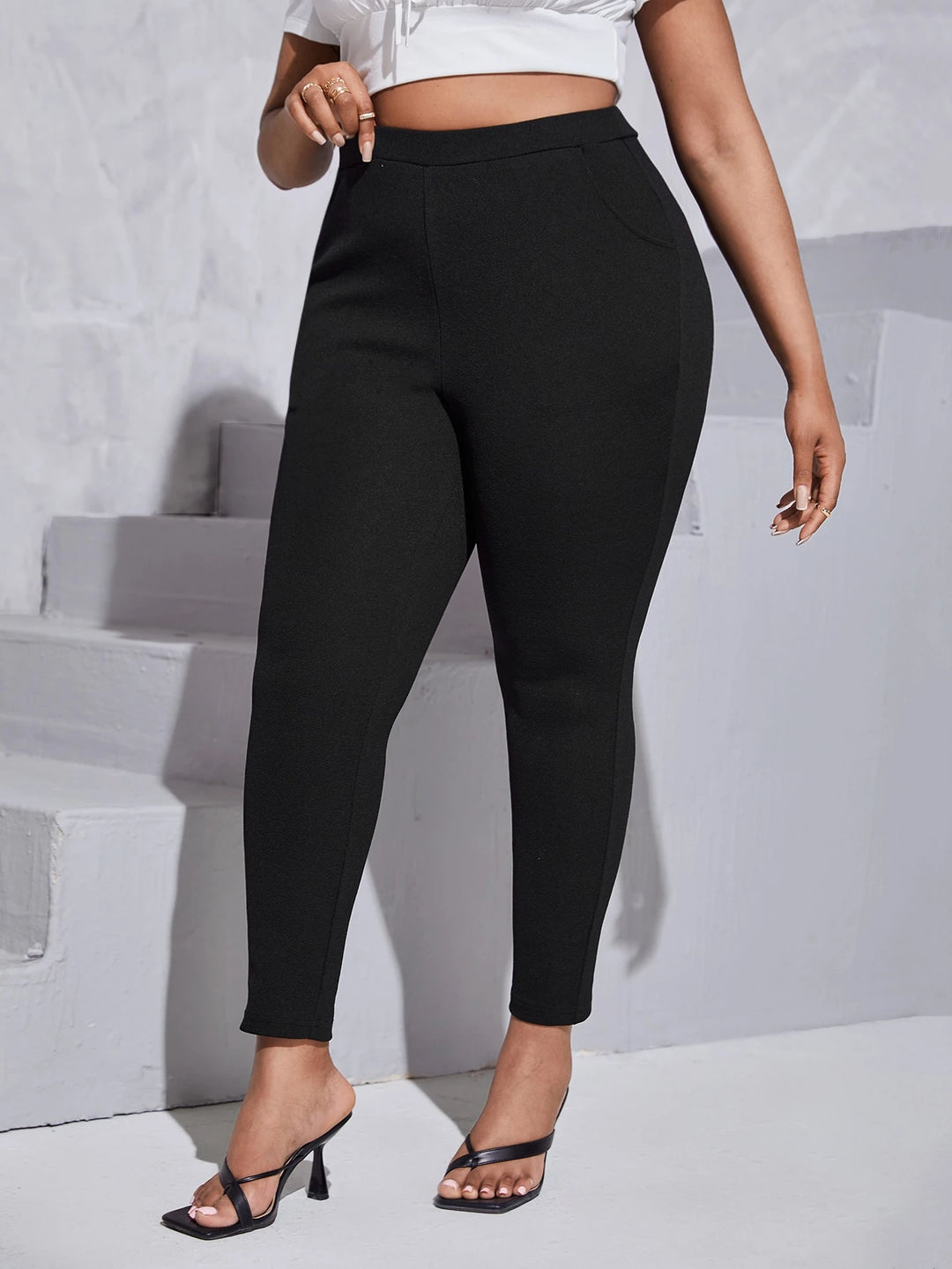 Pantaloni SHEIN, negru