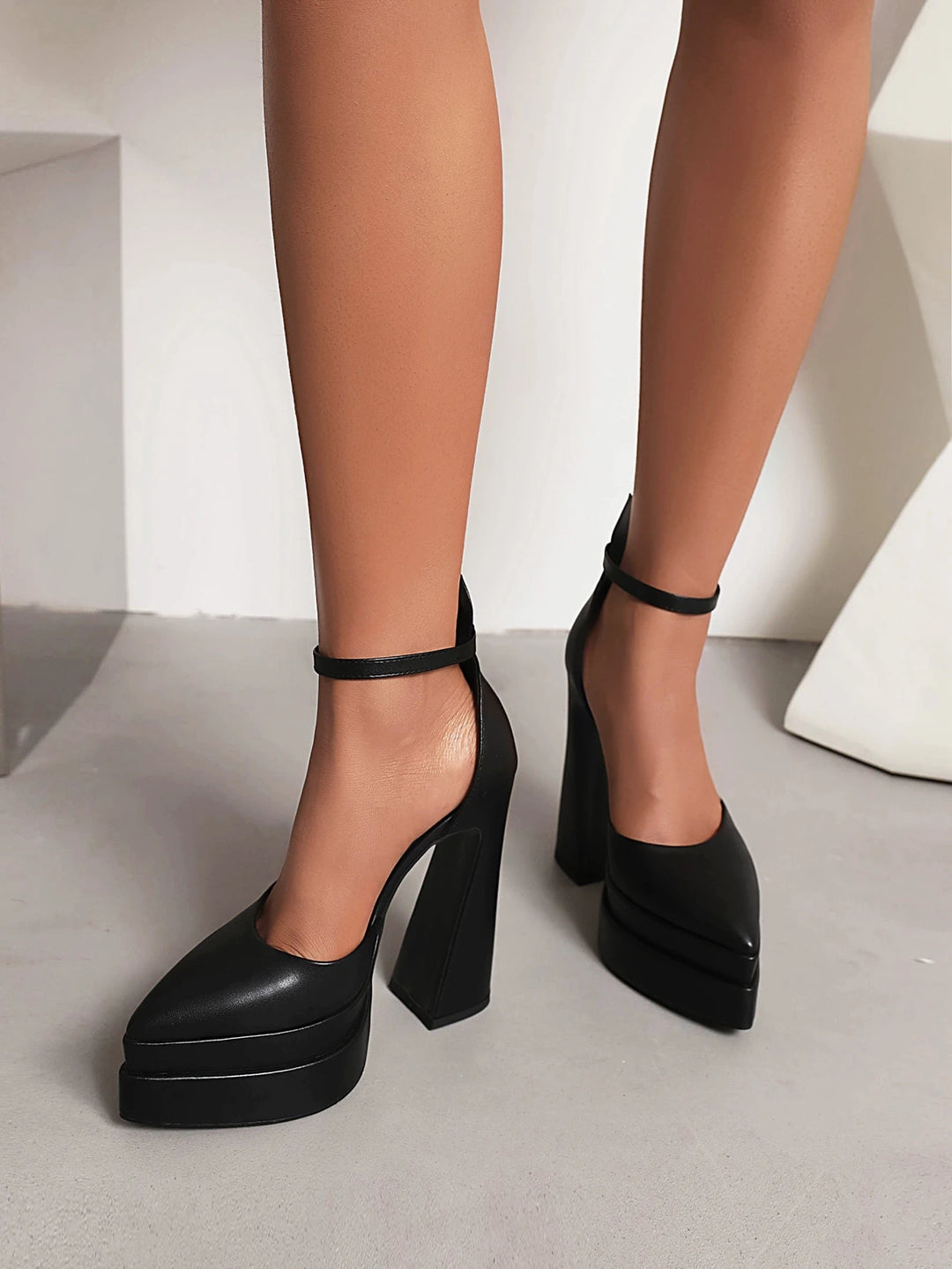 Pantofi cu toc SHEIN, negru