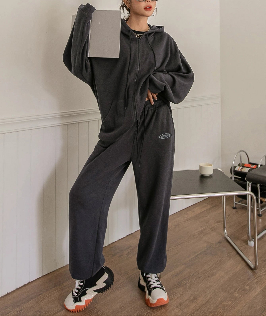 Pantaloni de trening SHEIN, gri