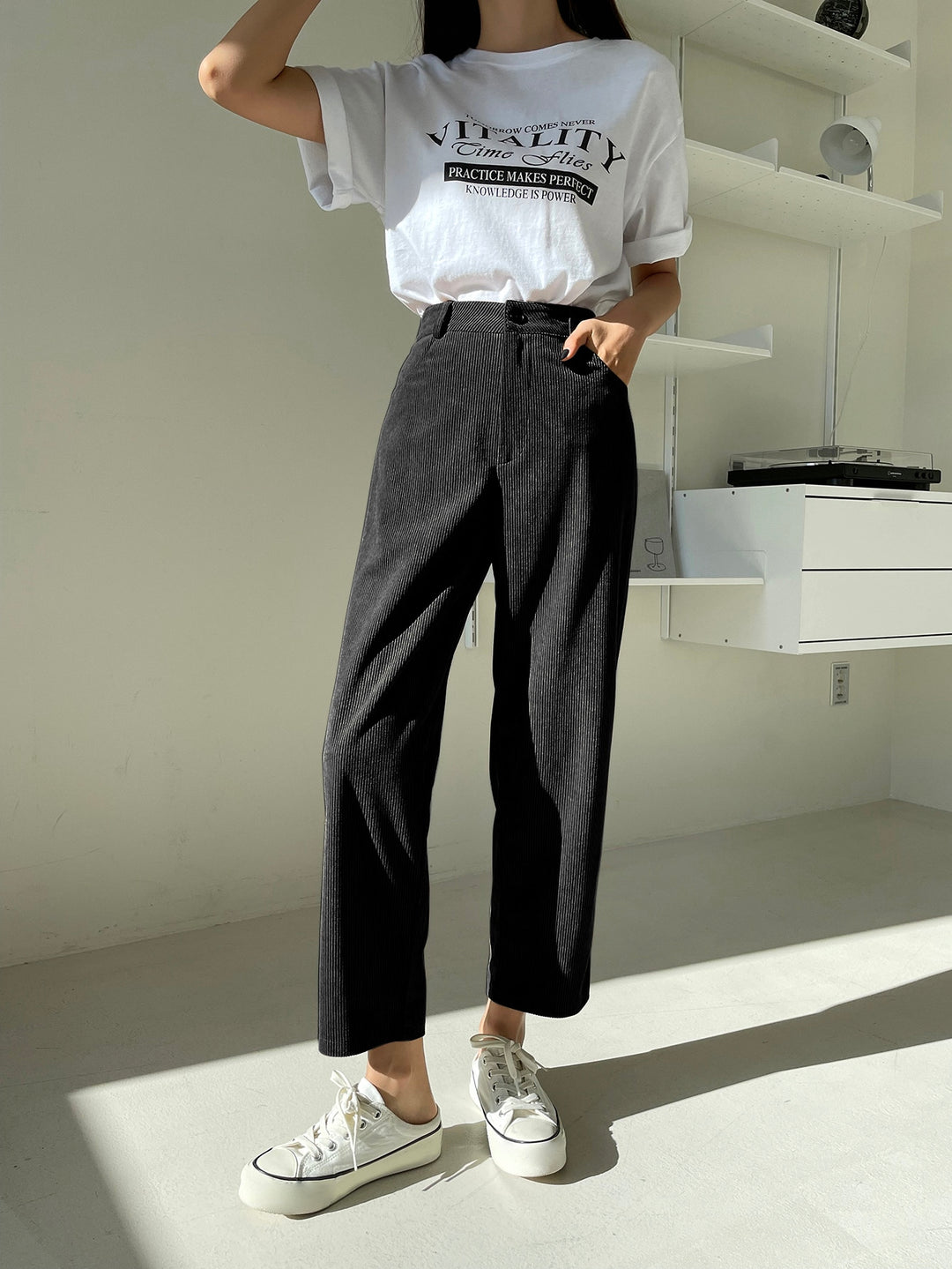 Pantaloni SHEIN, negru