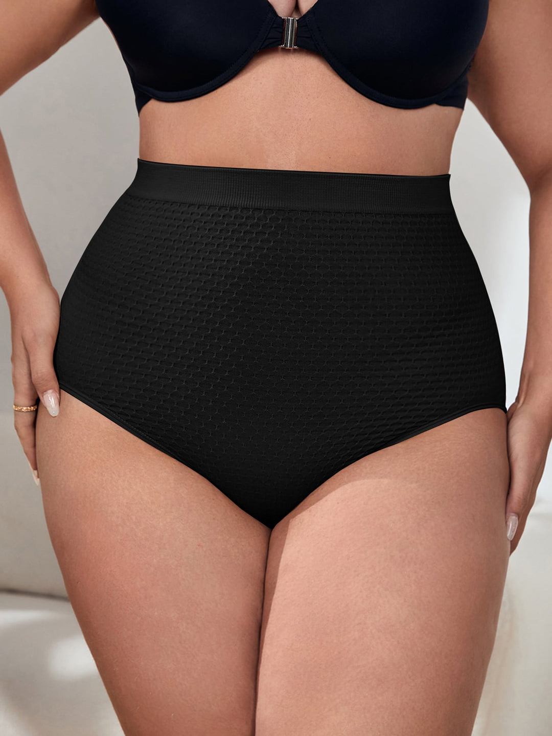 Lenjerie modelatoare SHEIN, negru