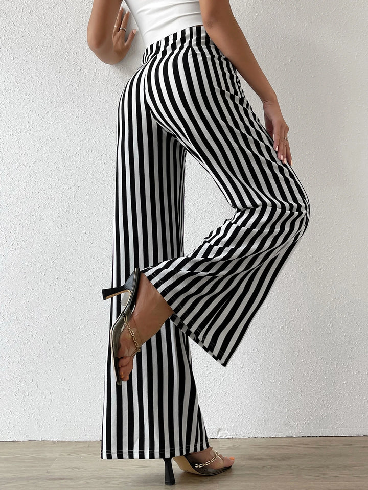Pantaloni SHEIN, mix culori