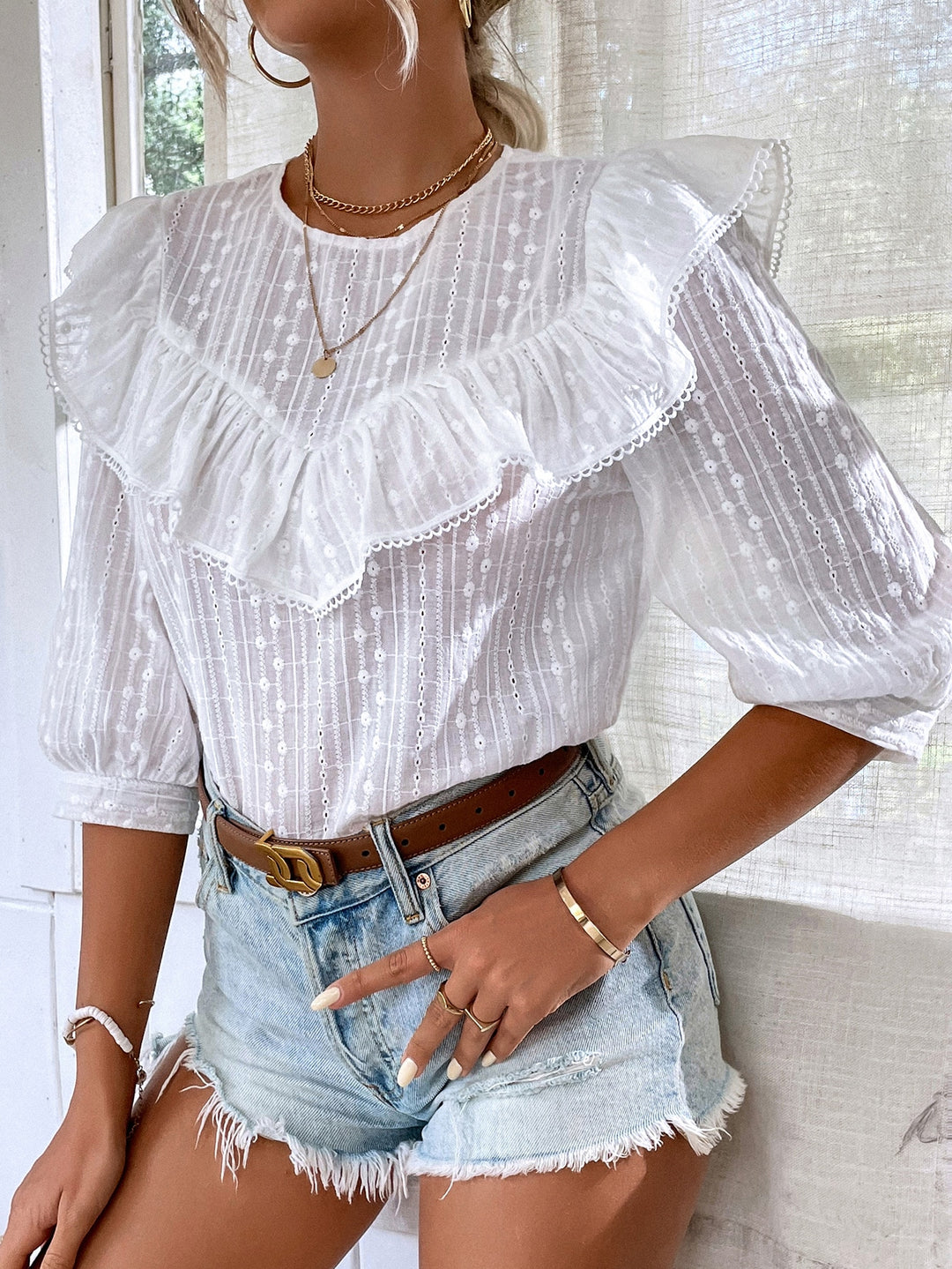 Top cu broderie SHEIN, alb