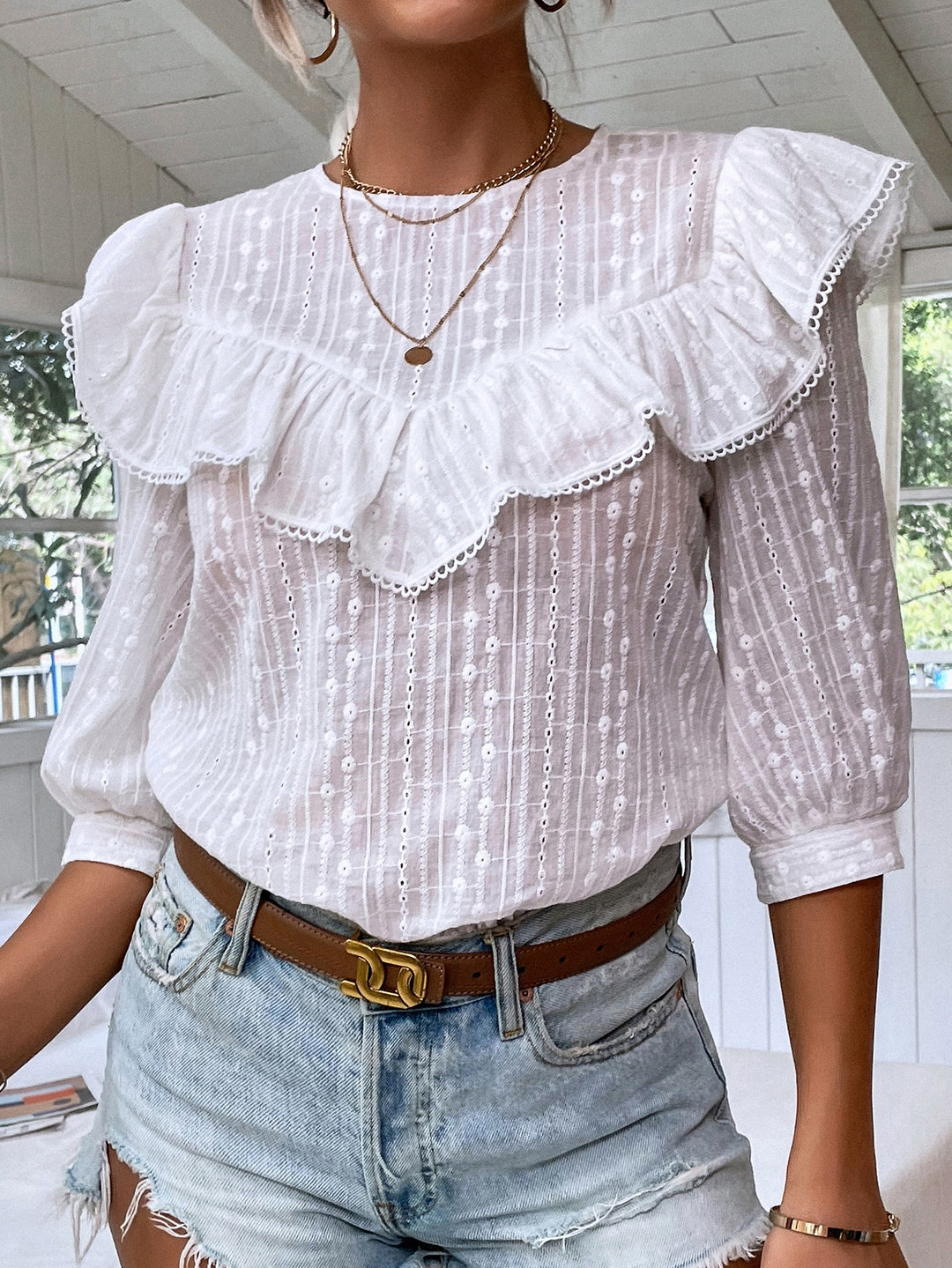 Top cu broderie SHEIN, alb