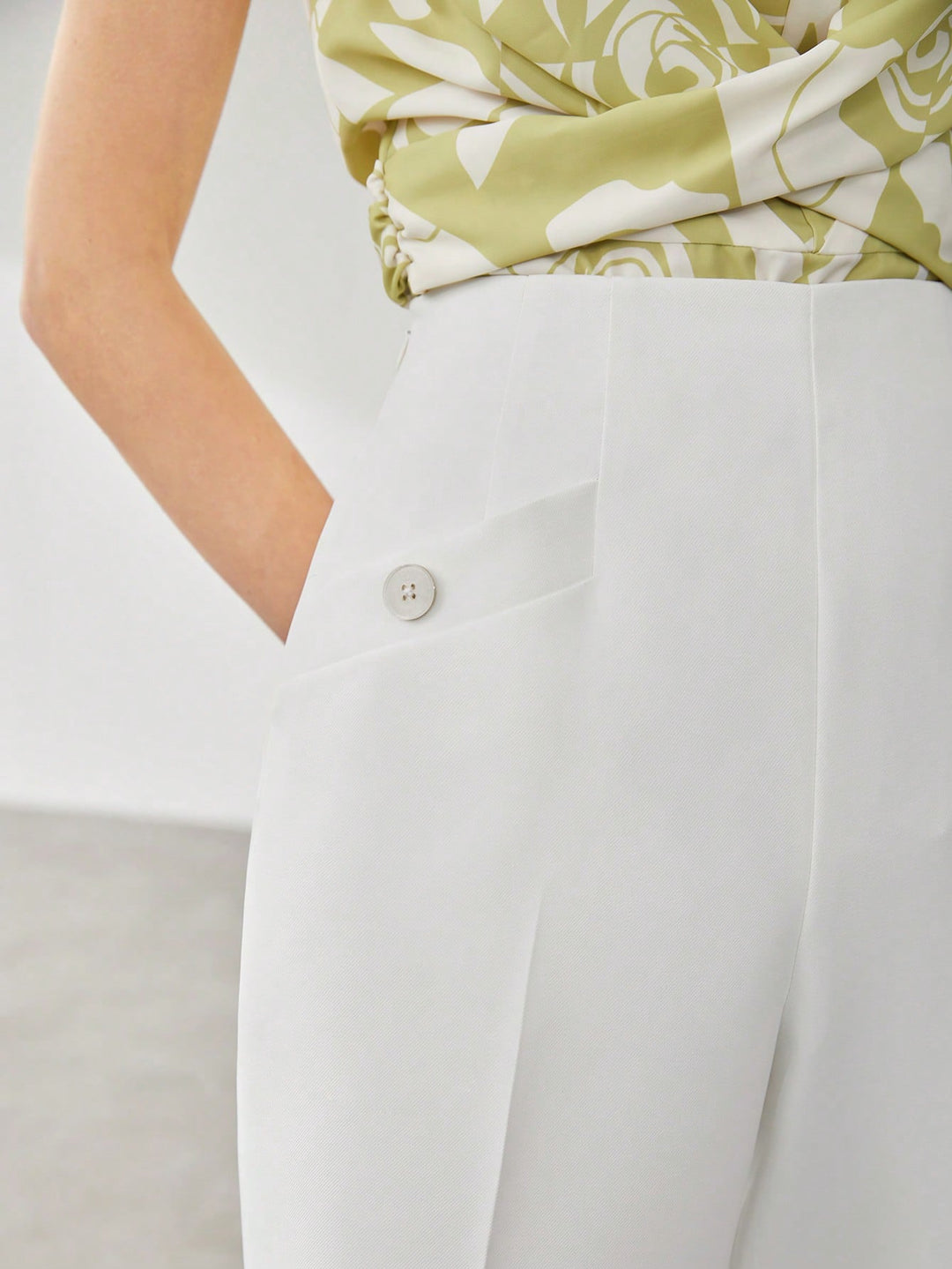 Pantaloni SHEIN