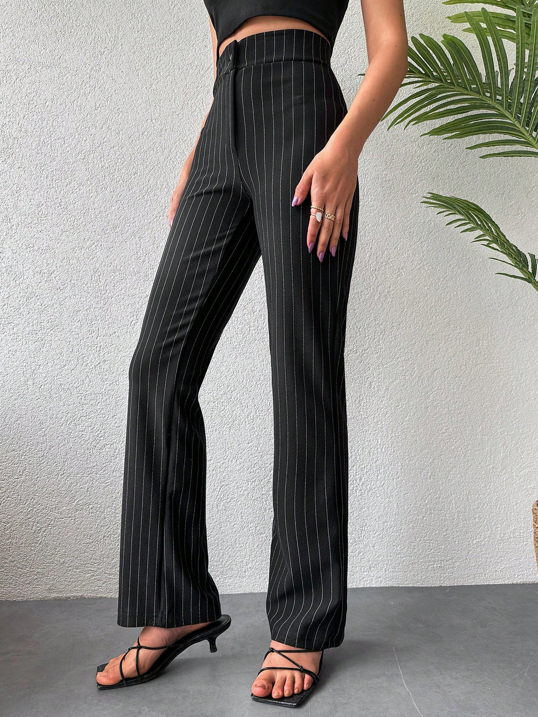 Pantaloni SHEIN, negru
