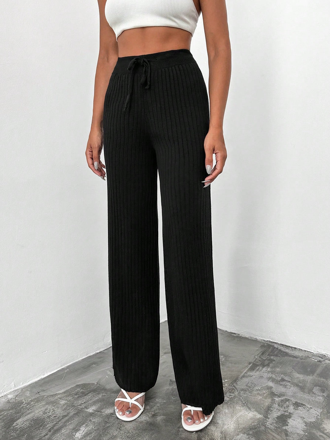 Pantaloni SHEIN, negru