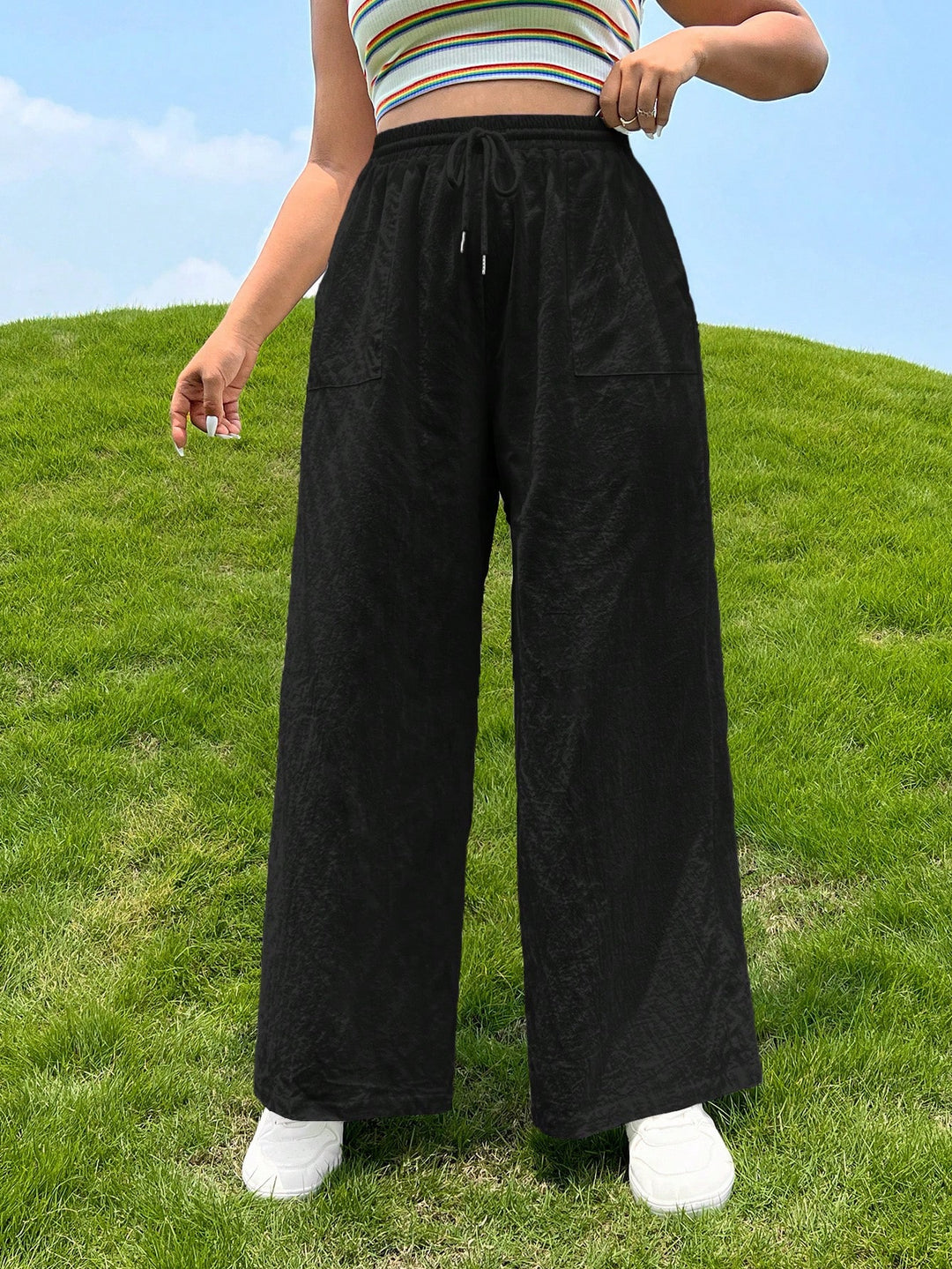 Pantaloni SHEIN, negru