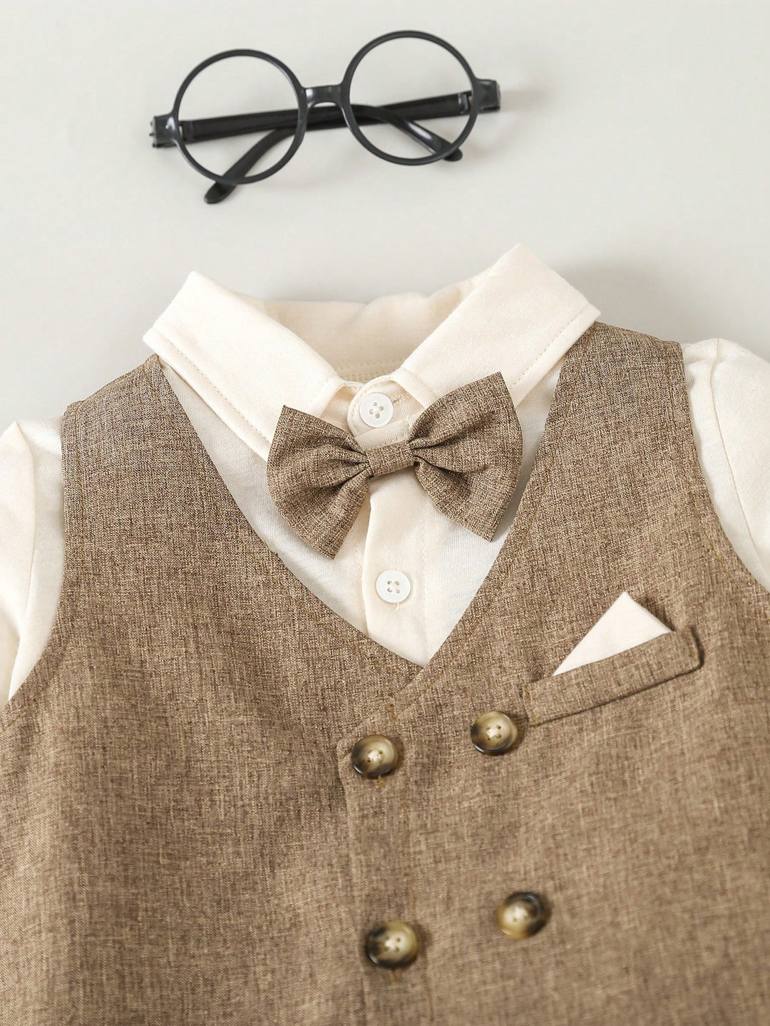 Costum SHEIN, maro