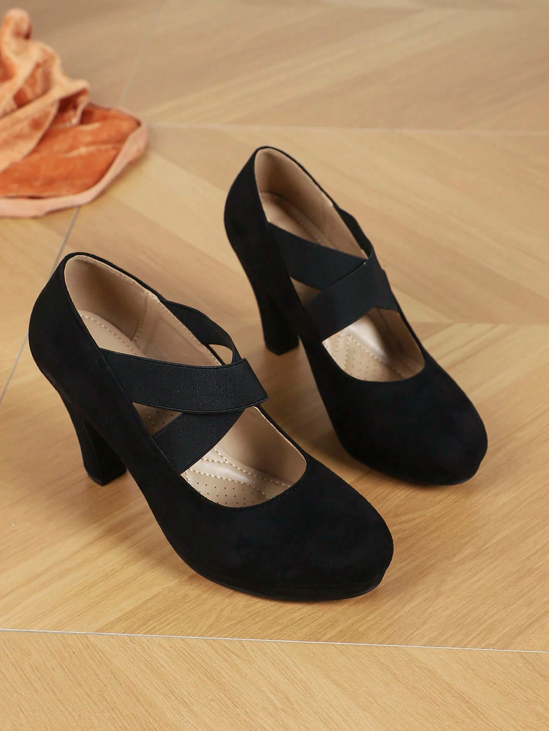 Pantofi cu toc SHEIN, negru