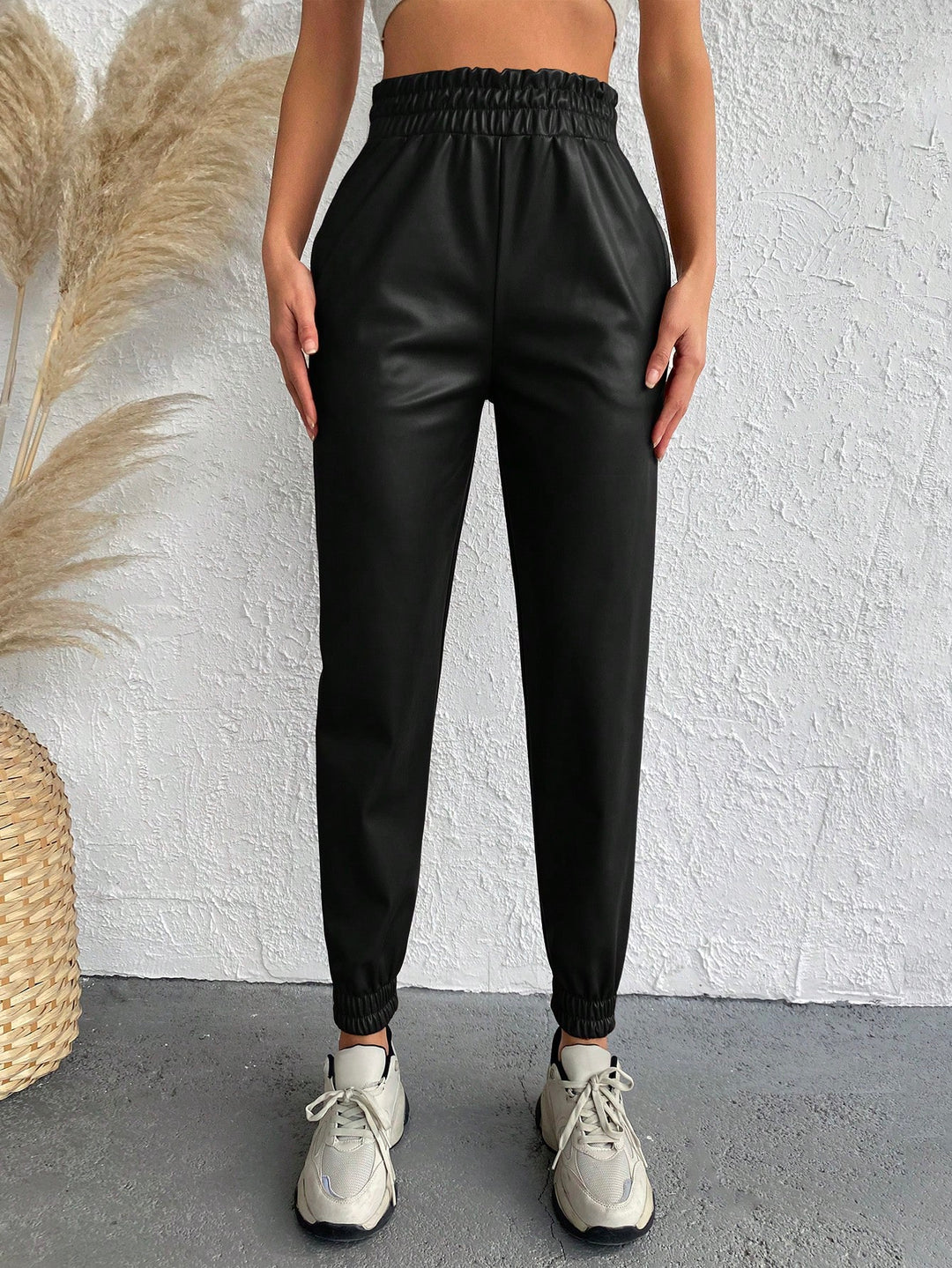 Pantaloni SHEIN, negru