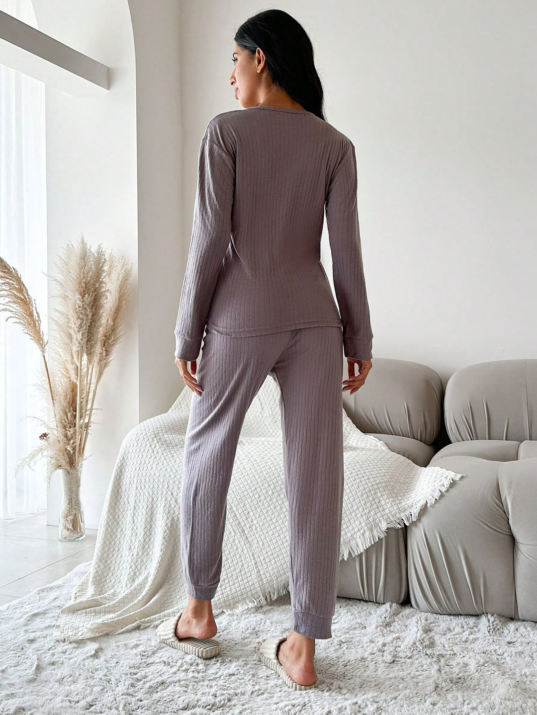 Set pijamale SHEIN, maro