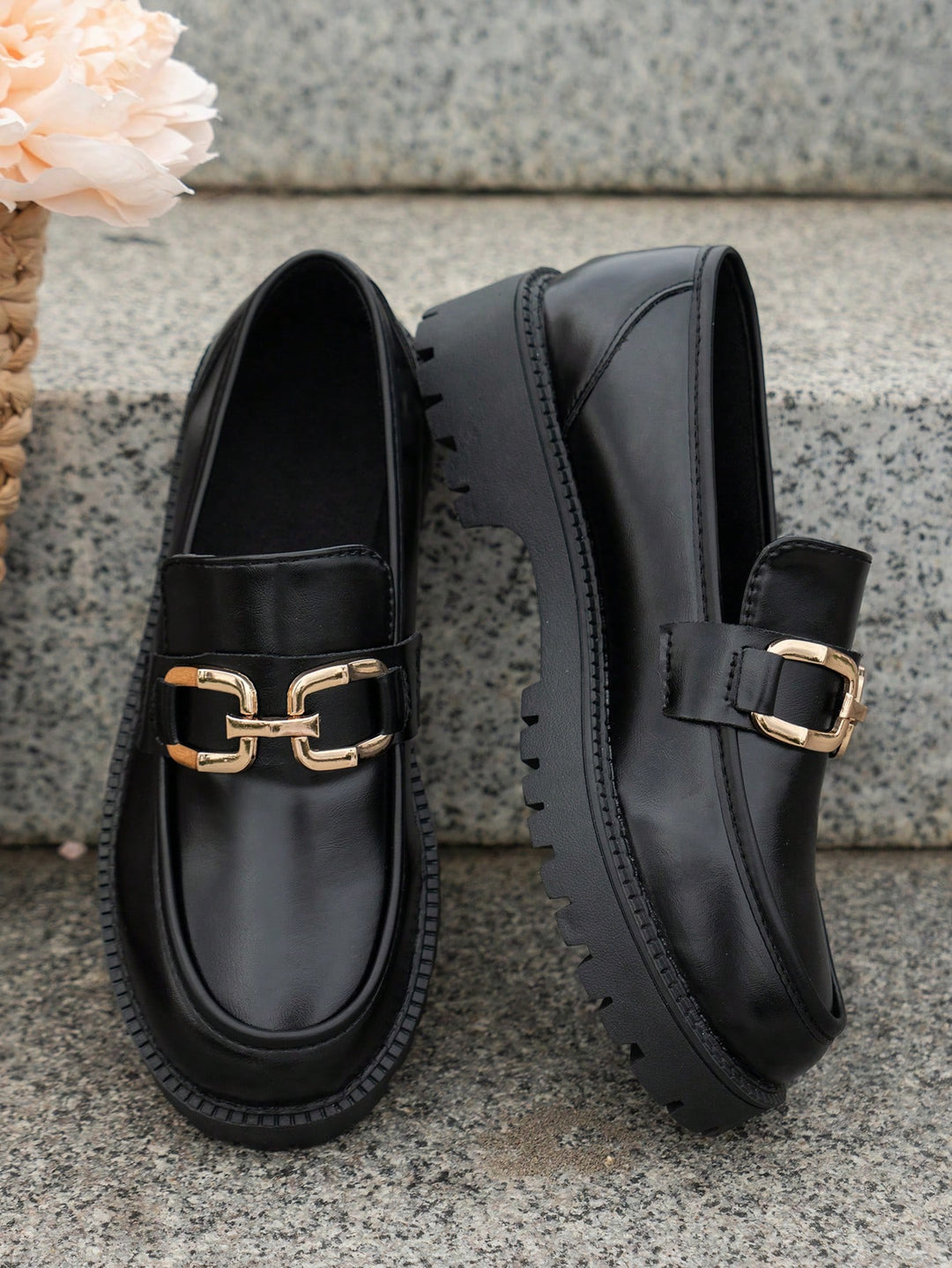 Pantofi SHEIN, negru