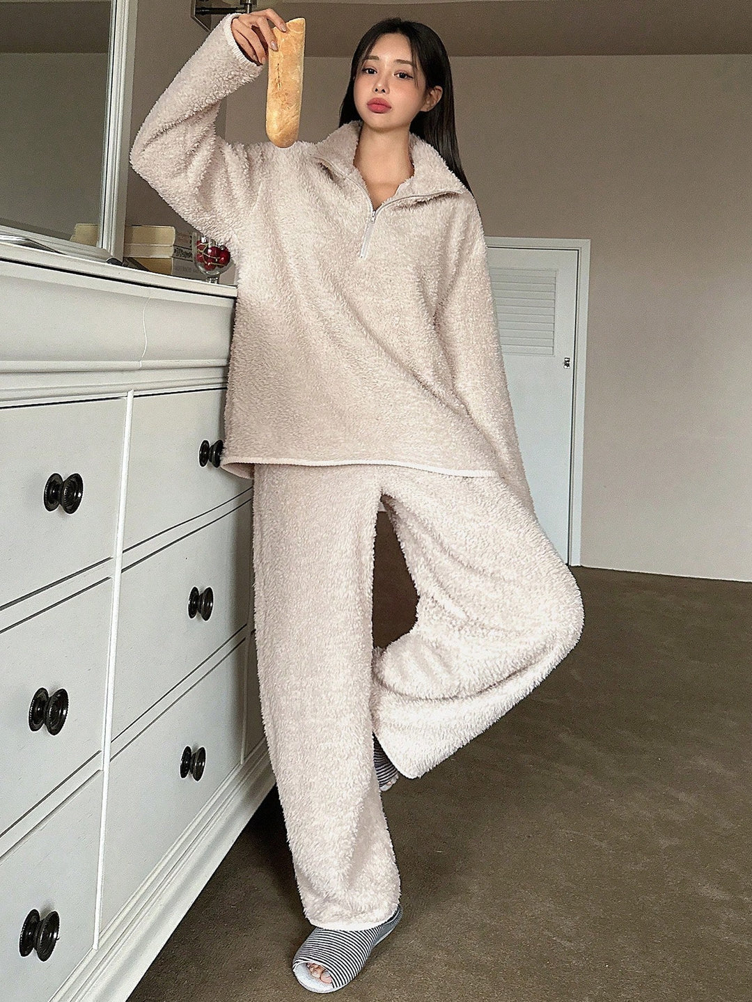 Set pijamale SHEIN, gri