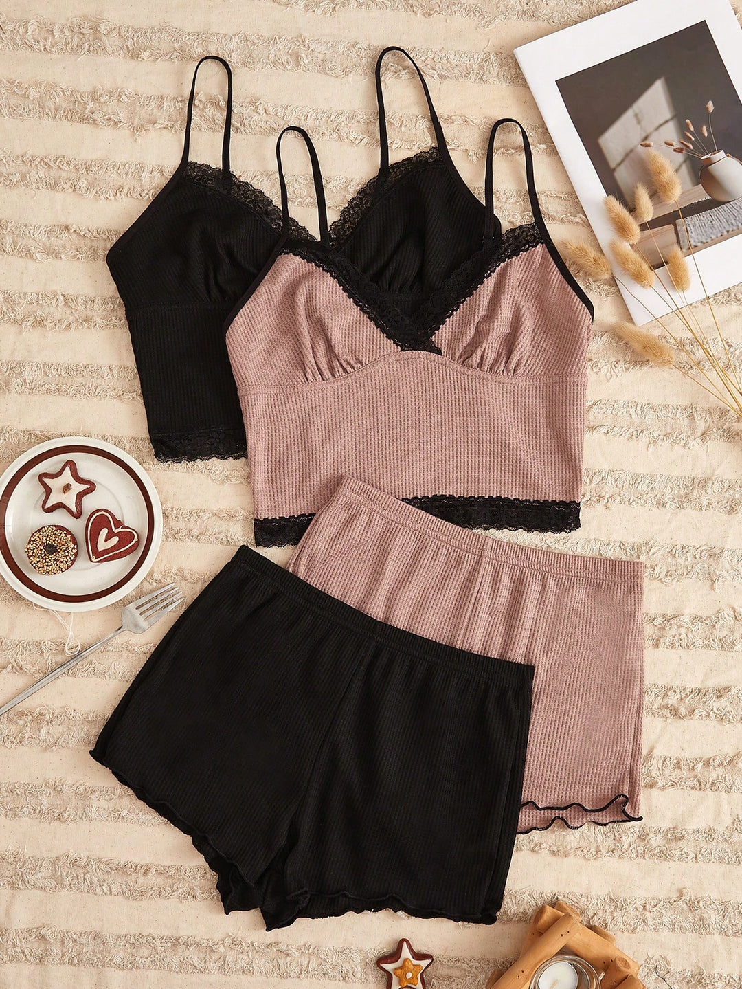 Set pijamale SHEIN, mix culori
