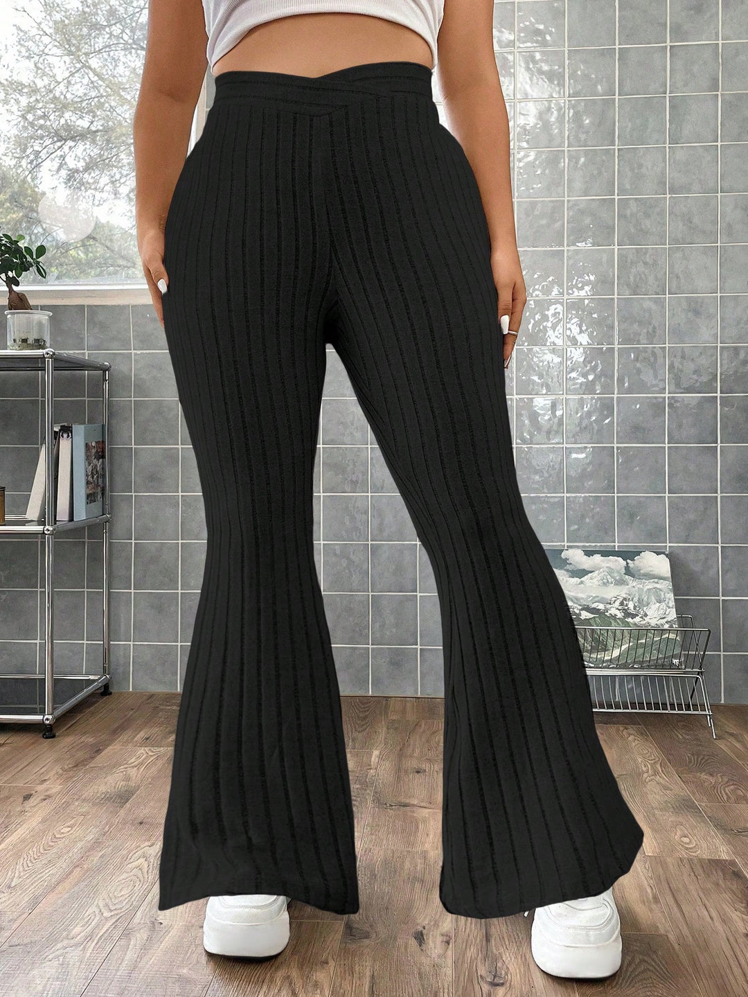 Pantaloni SHEIN, negru