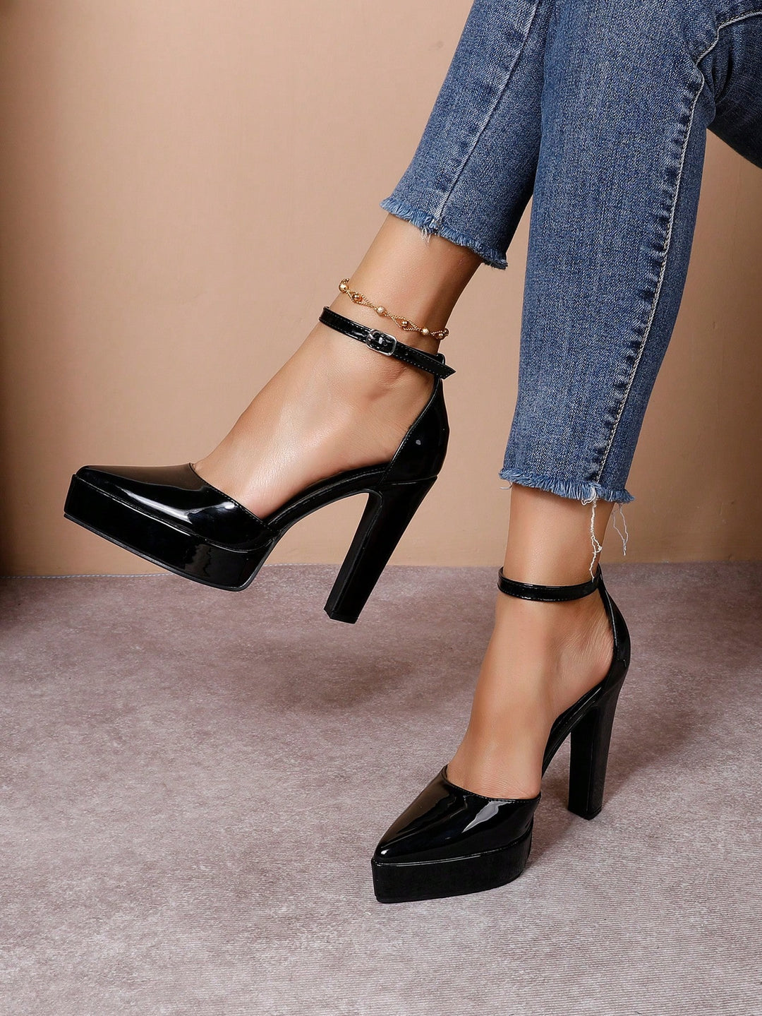 Pantofi cu toc SHEIN, negru