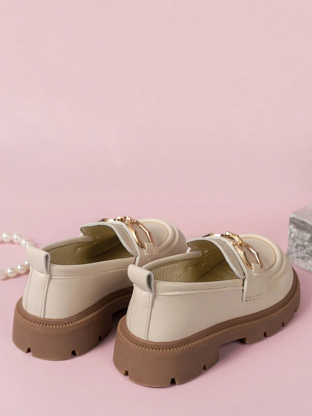 Pantofi SHEIN, crem