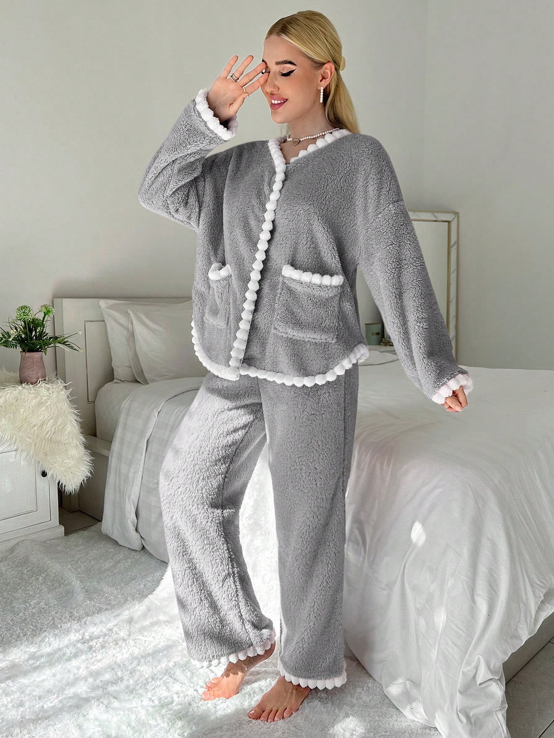 Set pijamale SHEIN, gri