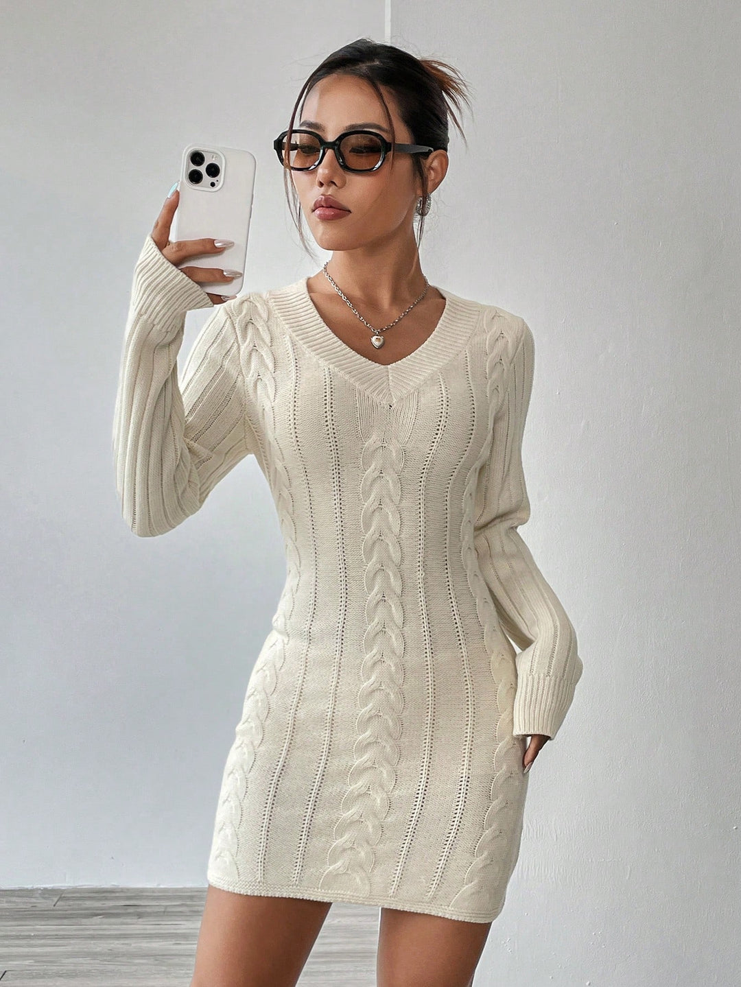 Rochie SHEIN, crem