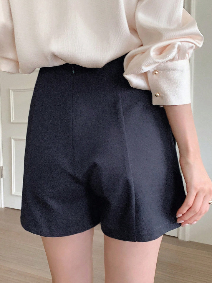Pantaloni scurți SHEIN, negru