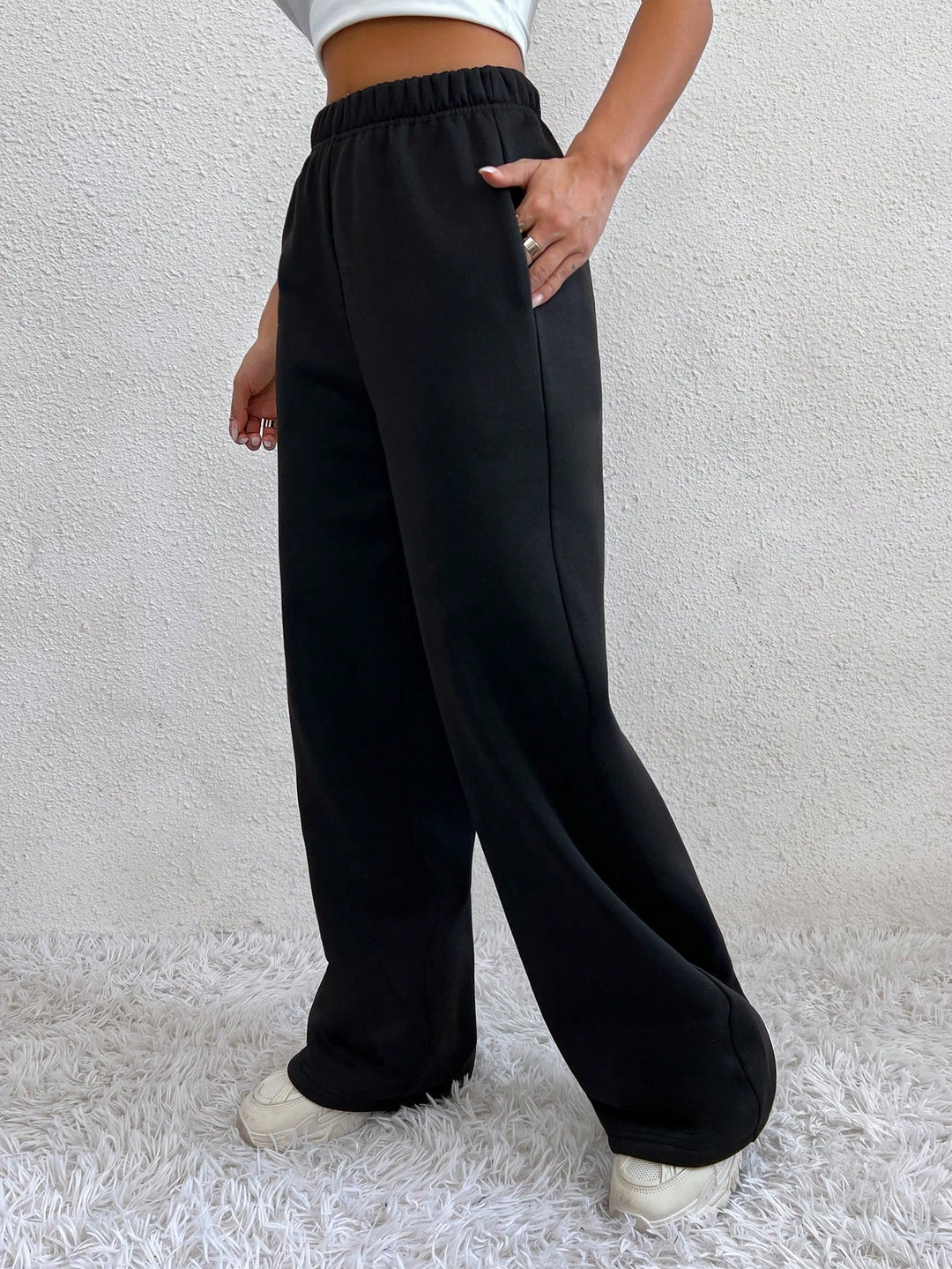 Pantaloni SHEIN, negru