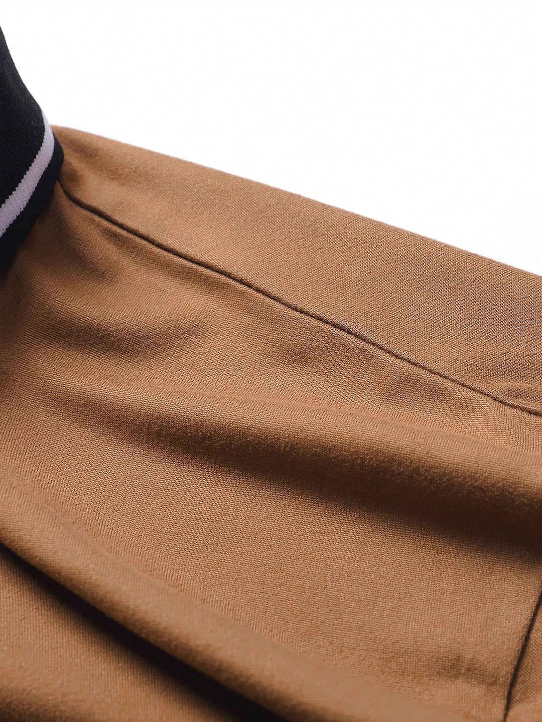 Tricou SHEIN, maro