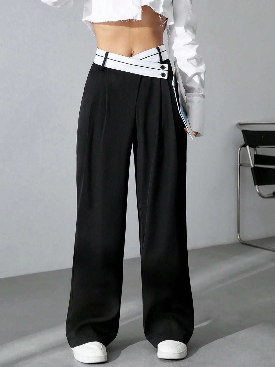 Pantaloni SHEIN, negru