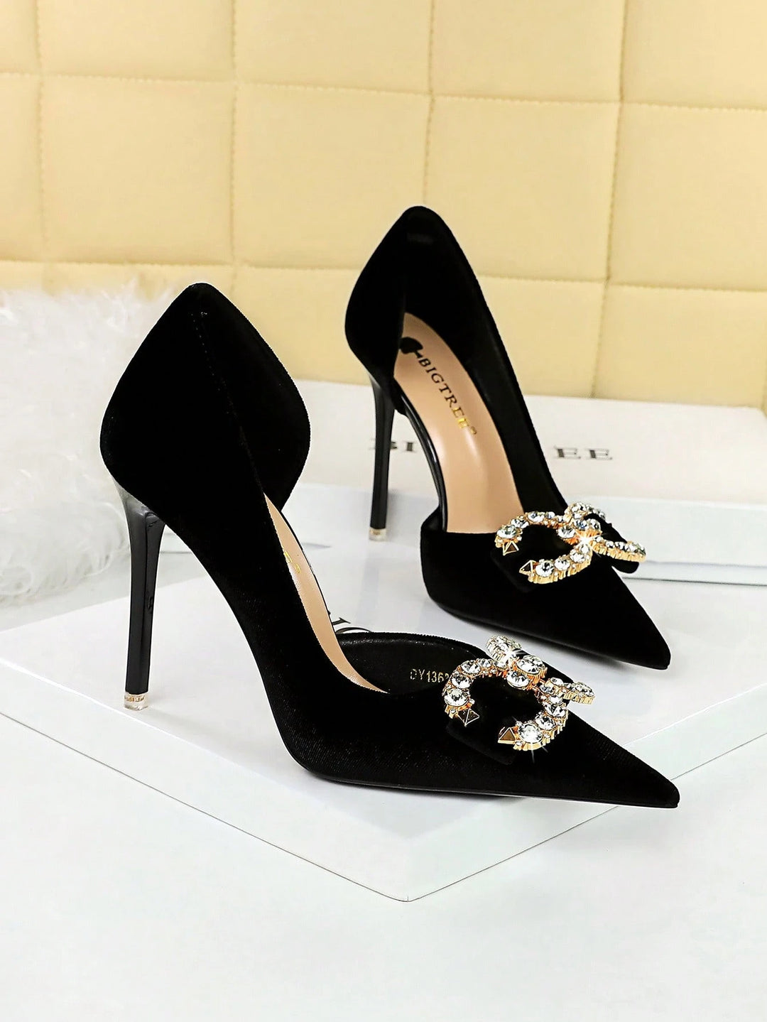 Pantofi cu toc SHEIN, negru