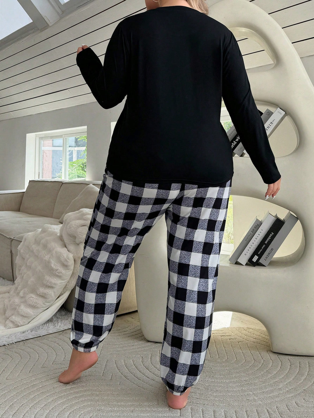 Compleu pijamale SHEIN, mix culori