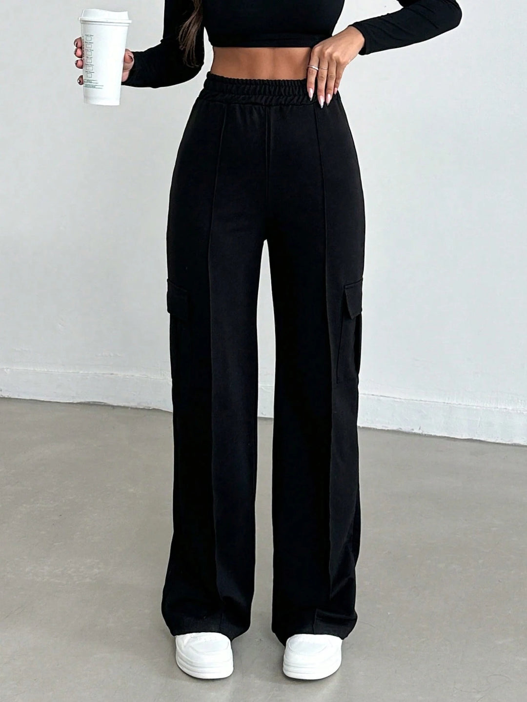 Pantaloni SHEIN, negru