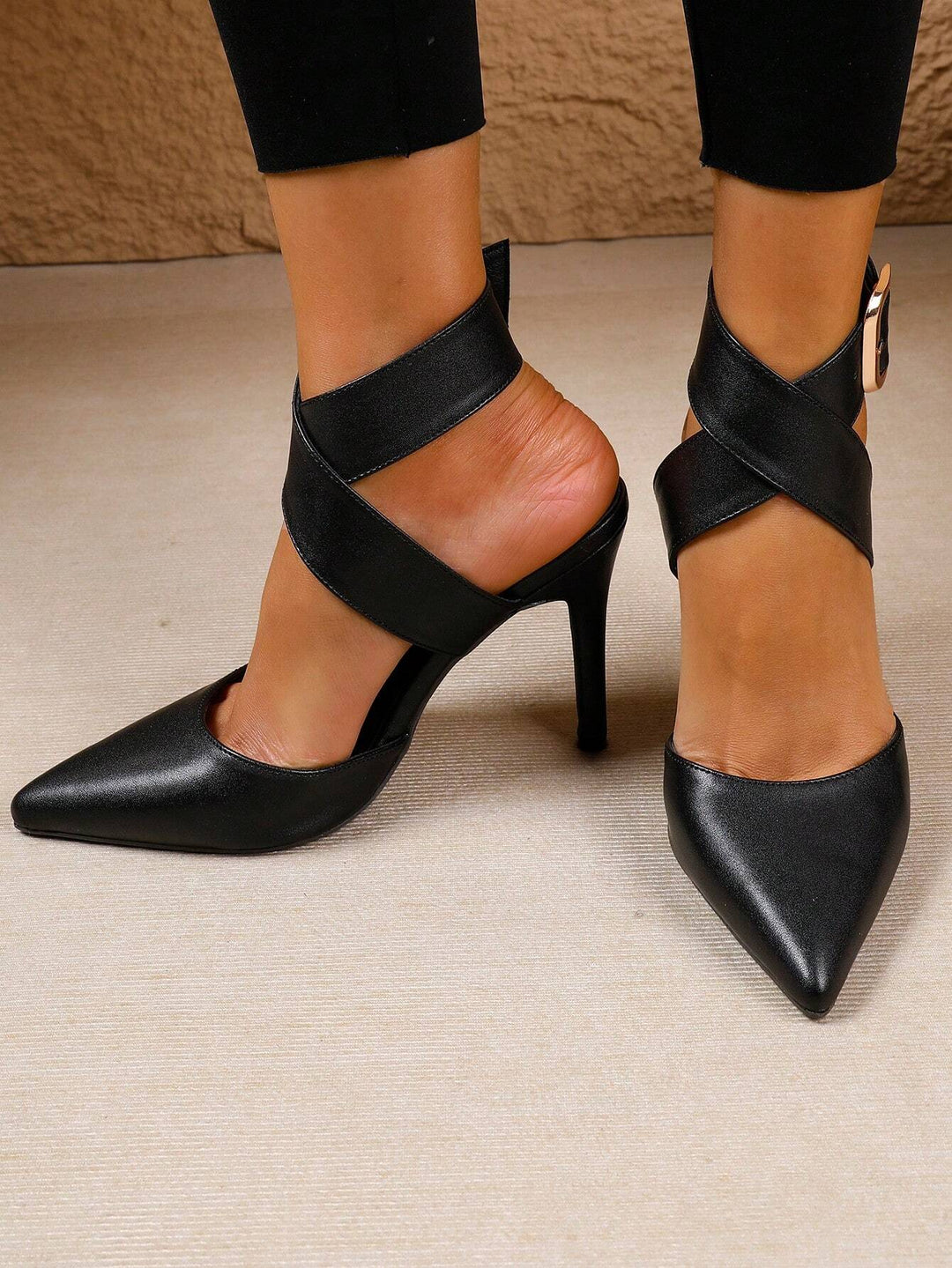 Pantofi cu toc SHEIN, negru