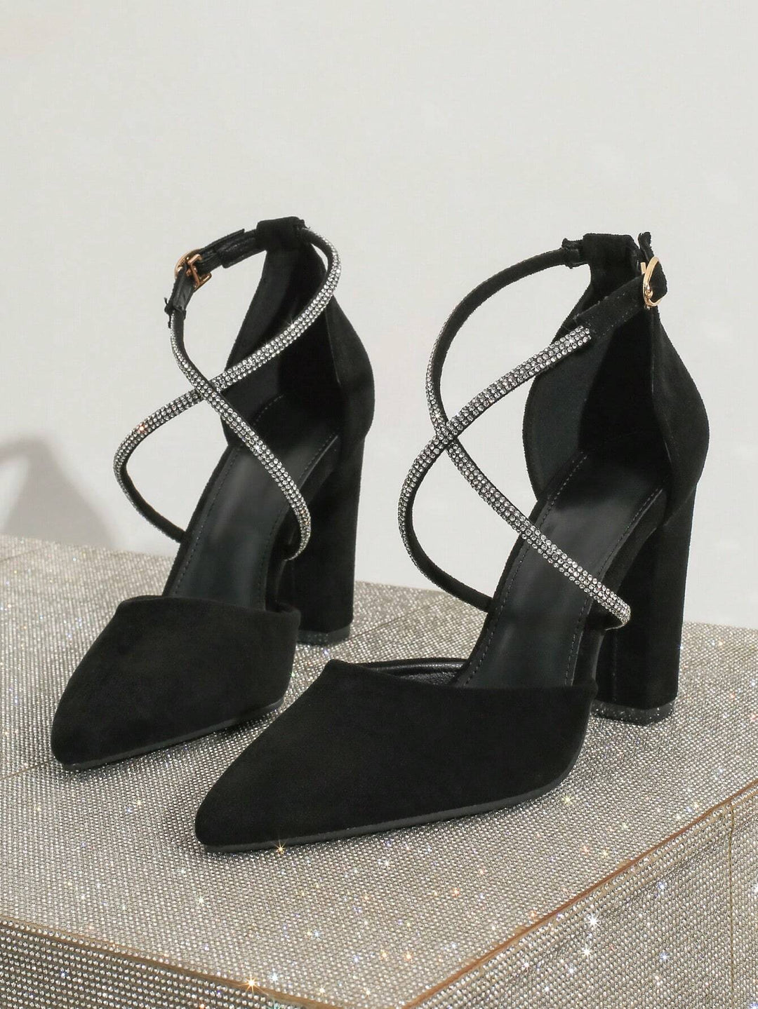 Pantofi cu toc SHEIN, negru