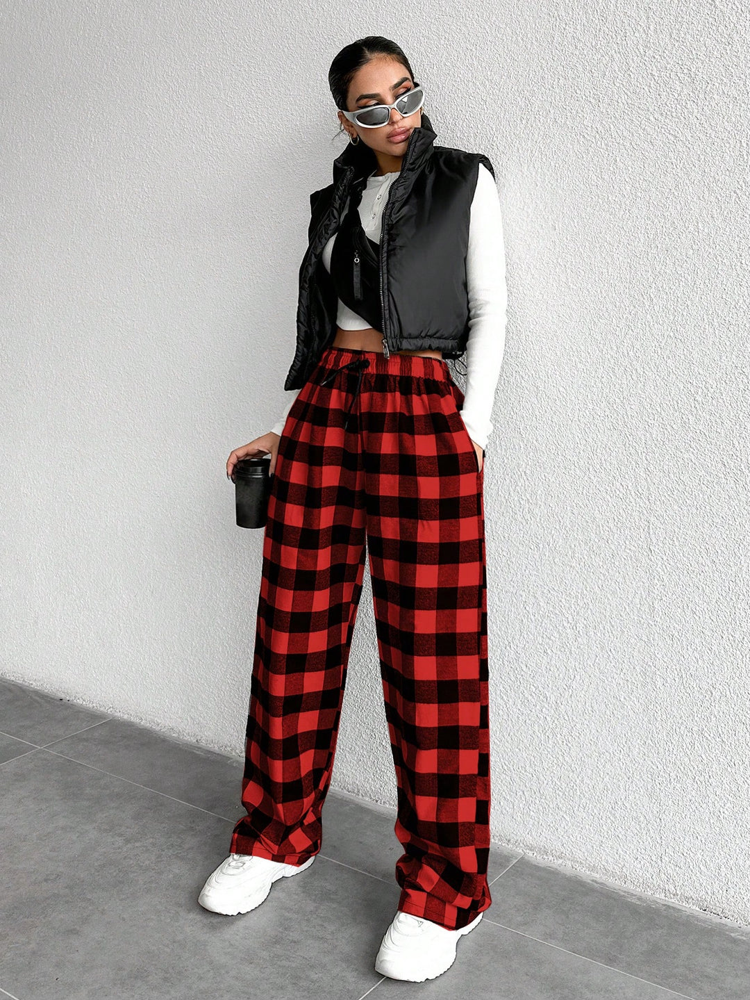 Pantaloni SHEIN, mix culori
