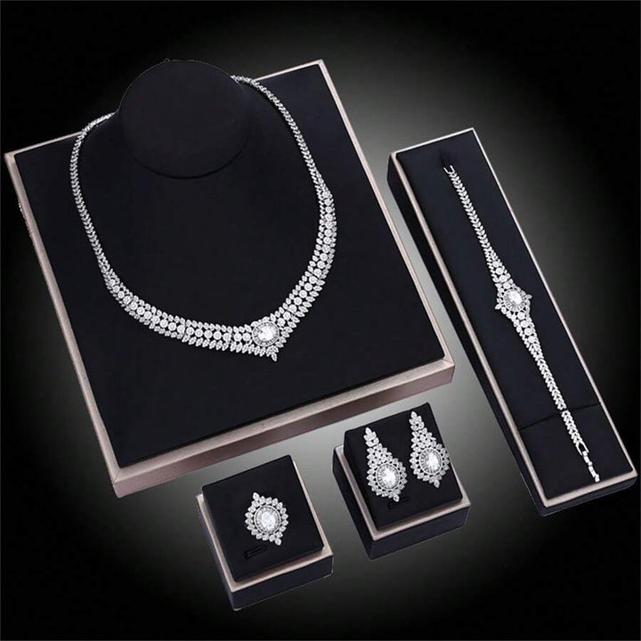 Set bijuterii SHEIN, argintiu