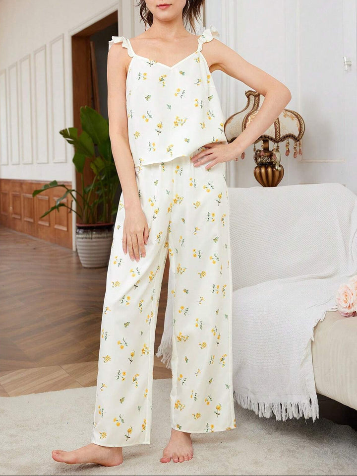 Compleu pijamale SHEIN, crem