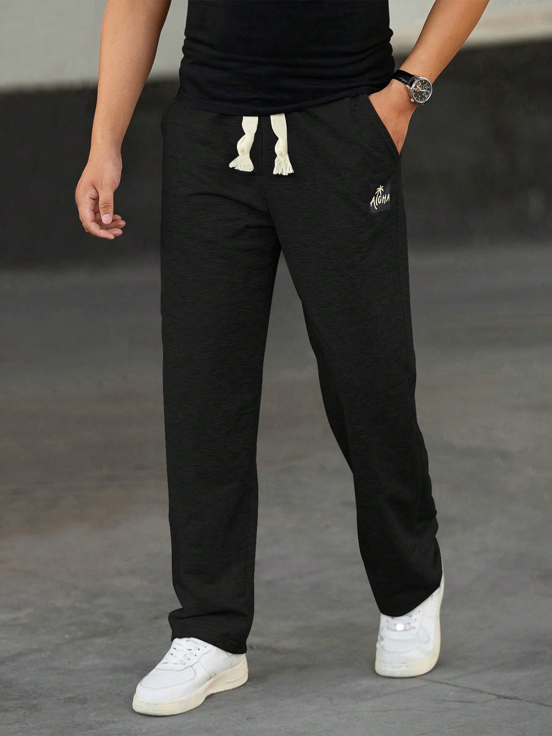 Pantaloni SHEIN, negru