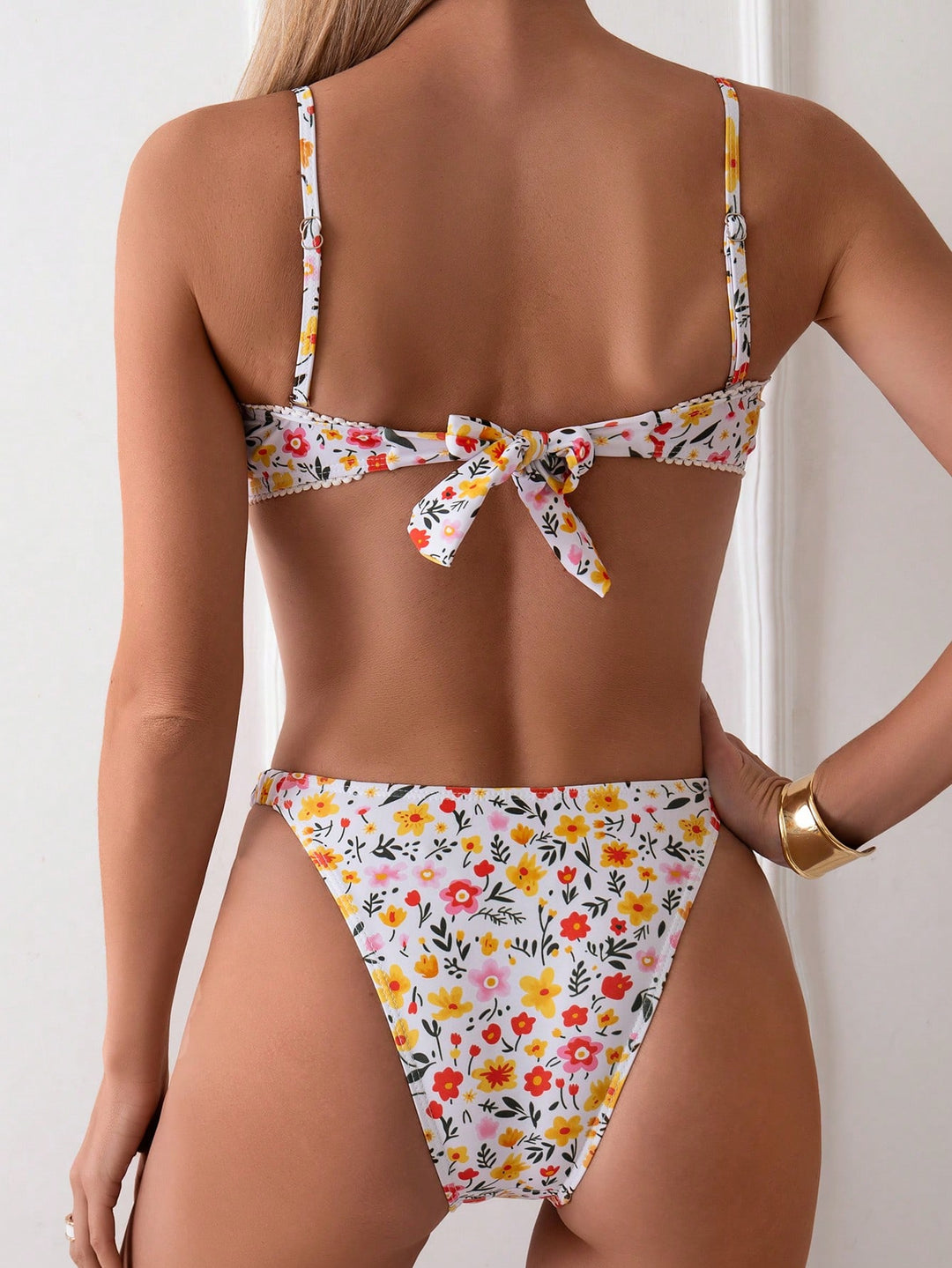 Set bikini SHEIN, mix culori