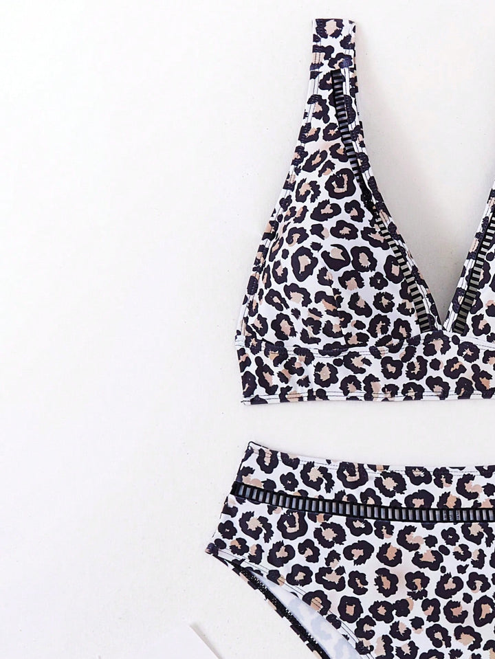Set bikini SHEIN, mix culori