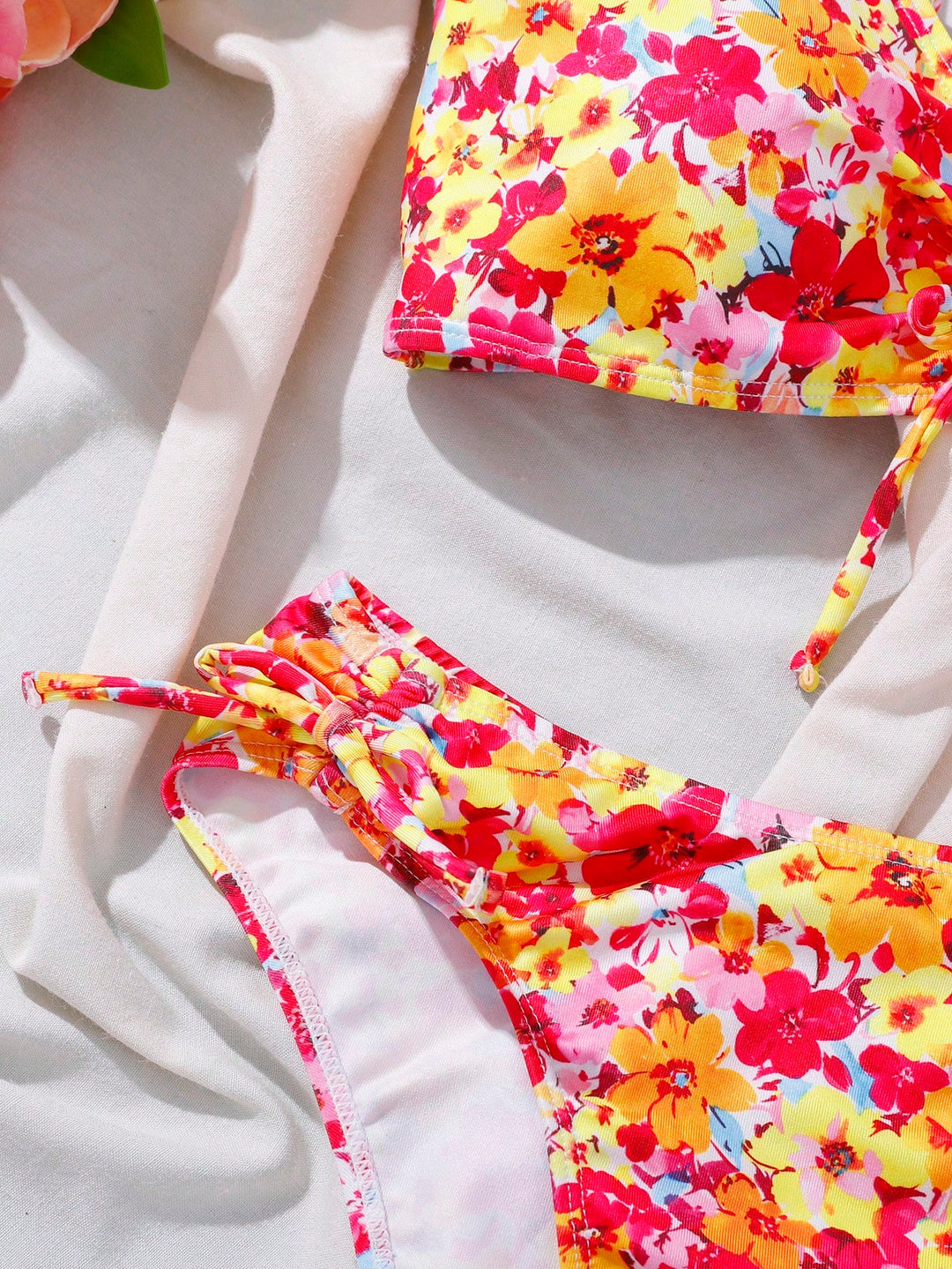 Set bikini SHEIN, mix culori