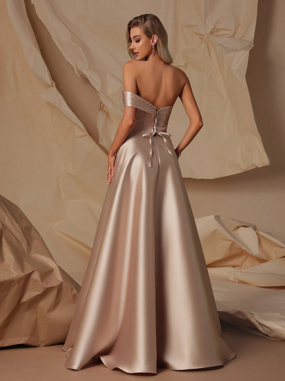 Rochie SHEIN, auriu