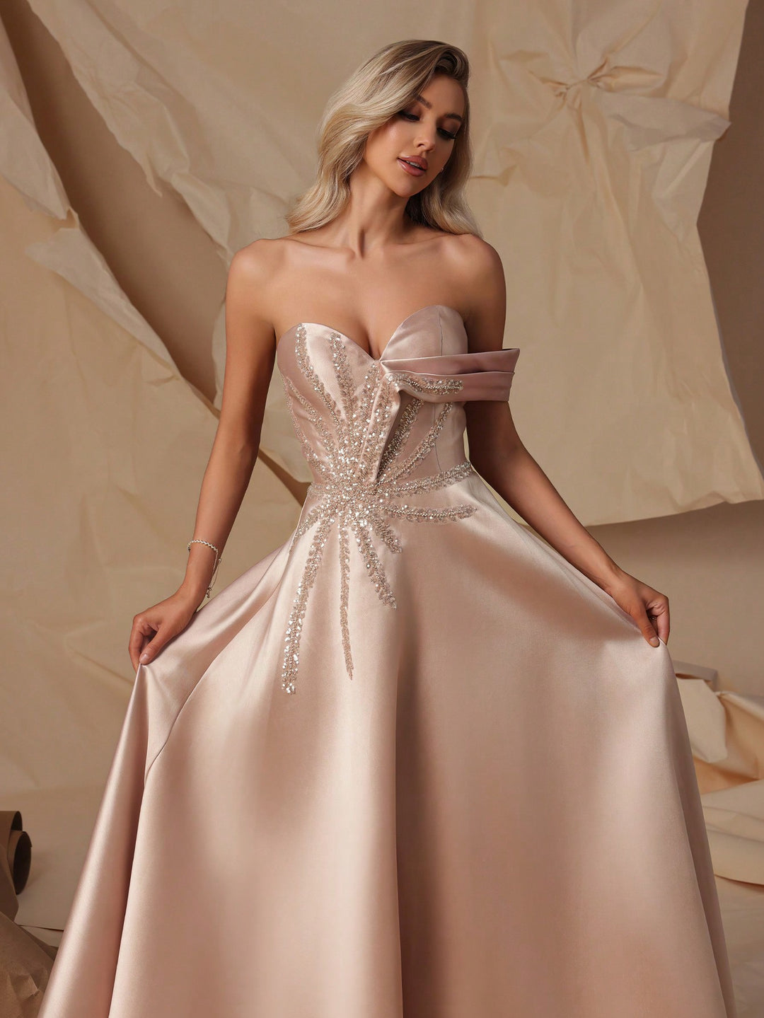 Rochie SHEIN, auriu